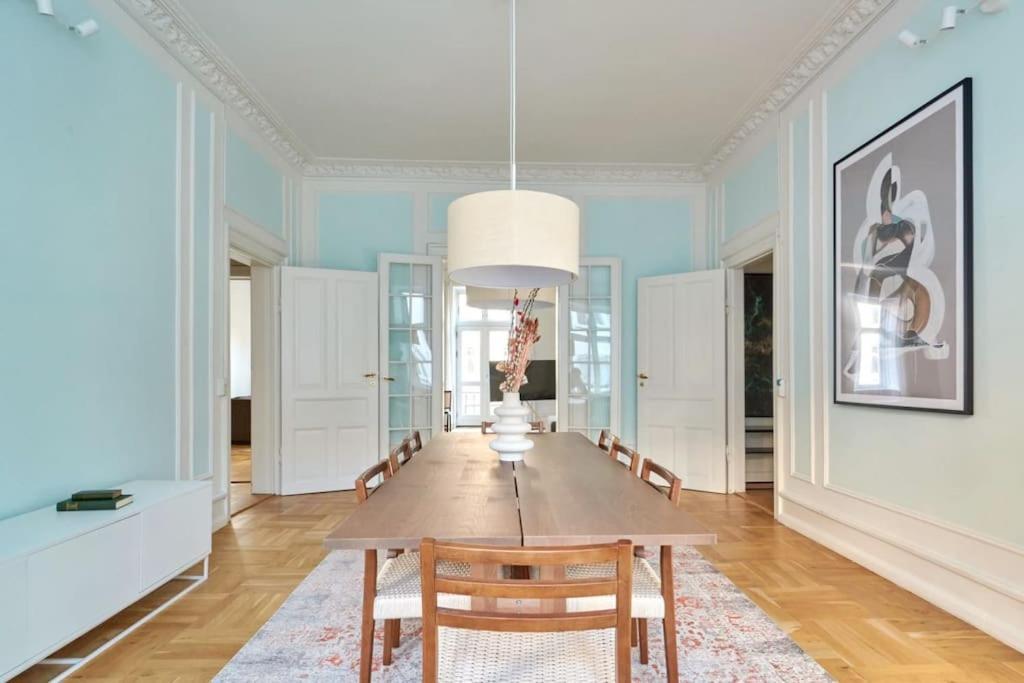 Moderen And Sleek 3Br With Bath By The Lakes And Metro Kopenhagen Exterior foto
