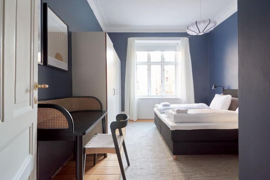 Moderen And Sleek 3Br With Bath By The Lakes And Metro Kopenhagen Exterior foto