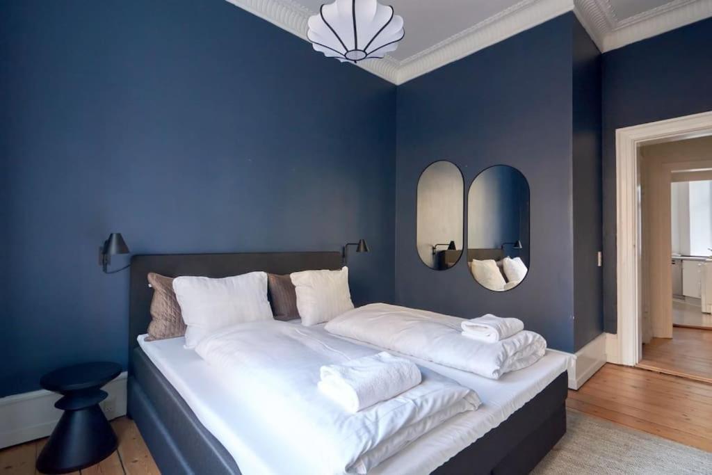 Moderen And Sleek 3Br With Bath By The Lakes And Metro Kopenhagen Exterior foto