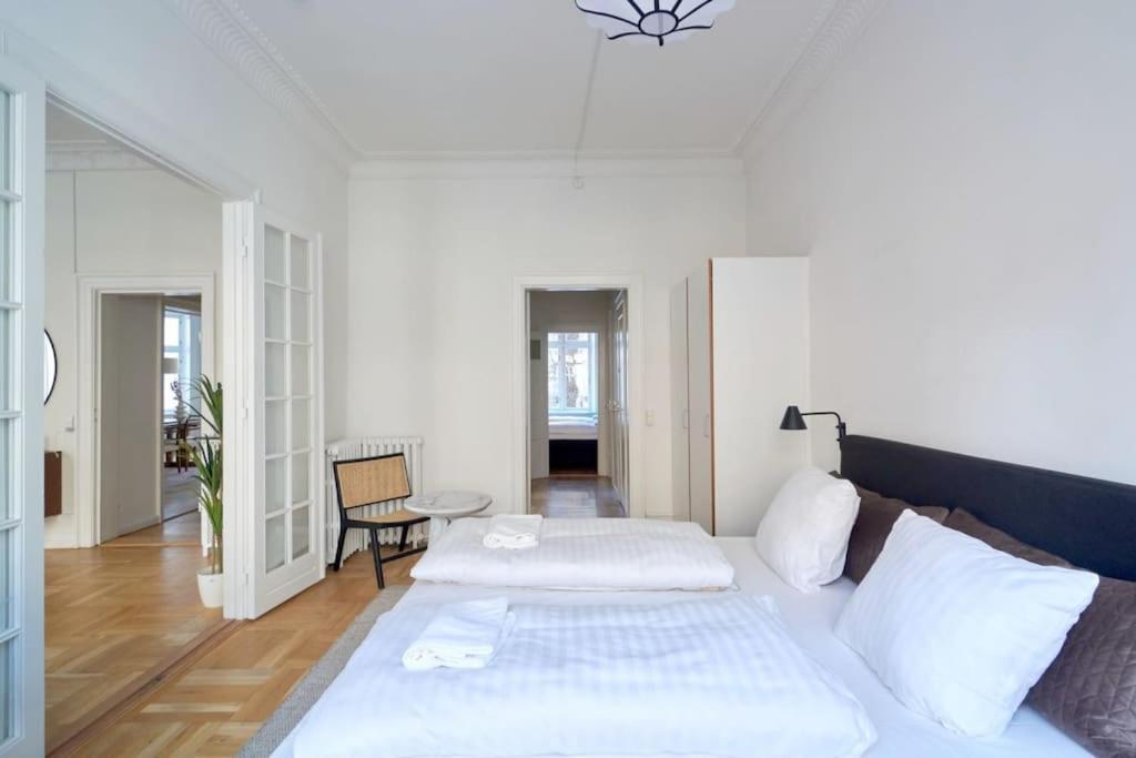 Moderen And Sleek 3Br With Bath By The Lakes And Metro Kopenhagen Exterior foto