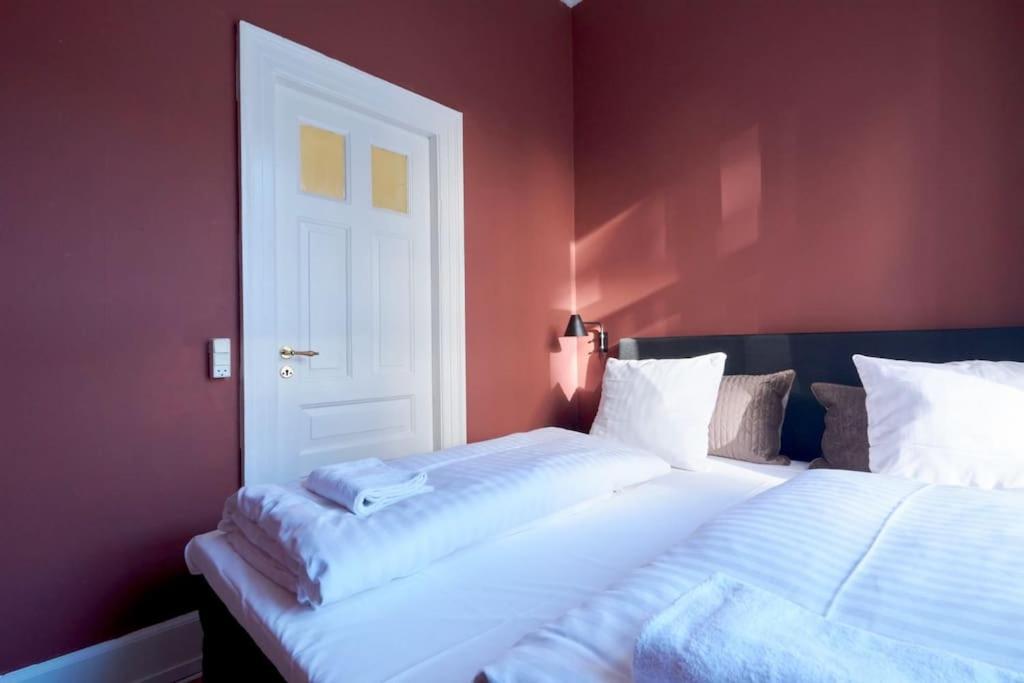 Moderen And Sleek 3Br With Bath By The Lakes And Metro Kopenhagen Exterior foto