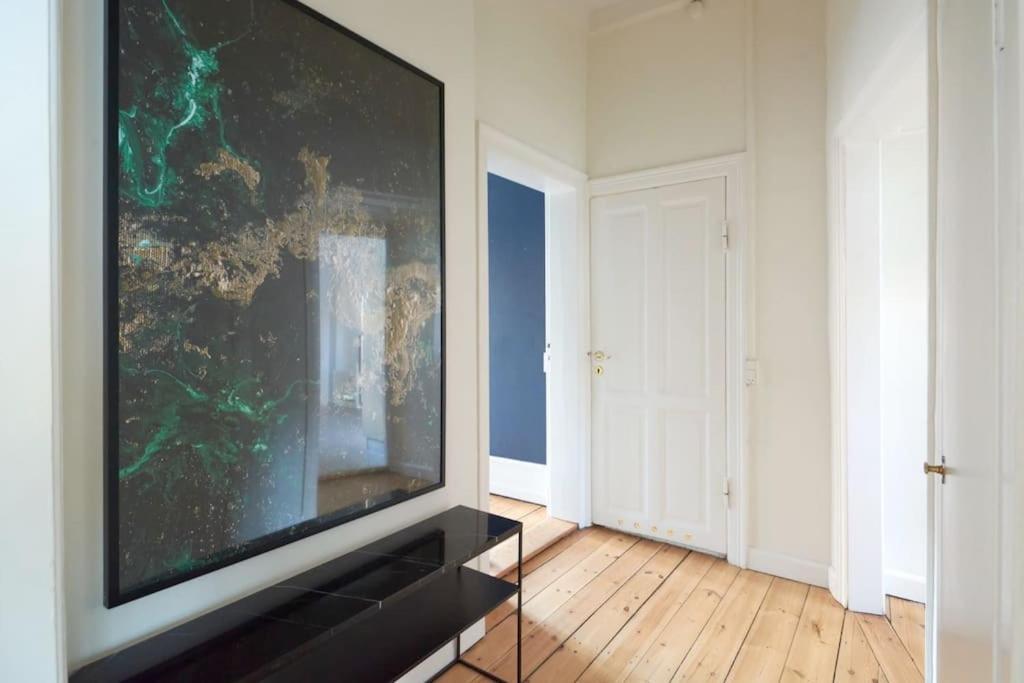 Moderen And Sleek 3Br With Bath By The Lakes And Metro Kopenhagen Exterior foto